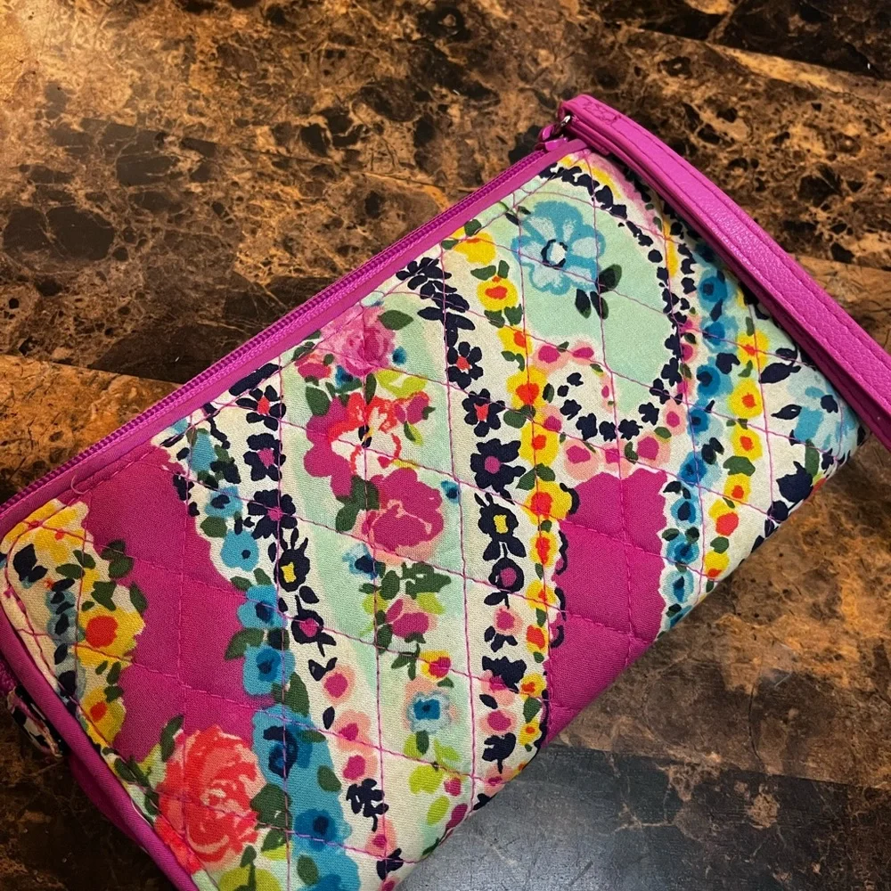 Vera Bradley wrist wallet - Picture 2 of 3